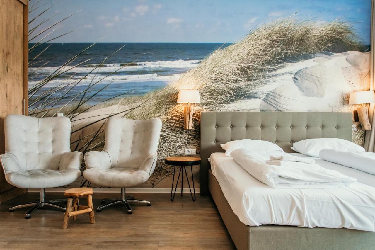 Hotel De Zeeuwse Kust Renesse Exteriör bild