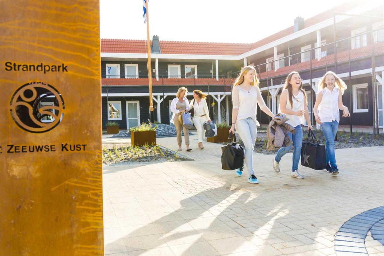 Hotel De Zeeuwse Kust Renesse Exteriör bild